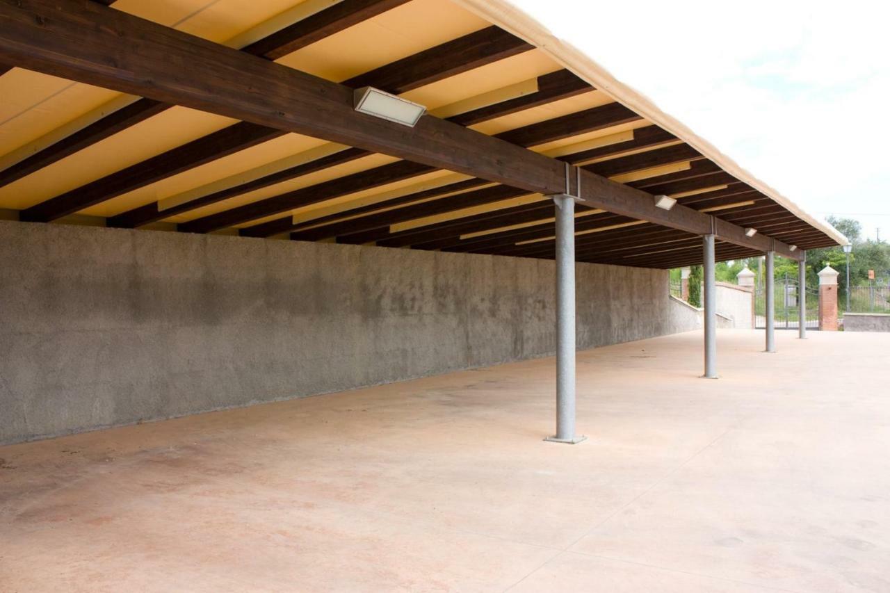 Aparthotel Borgo di Gramugnana Usigliano Esterno foto