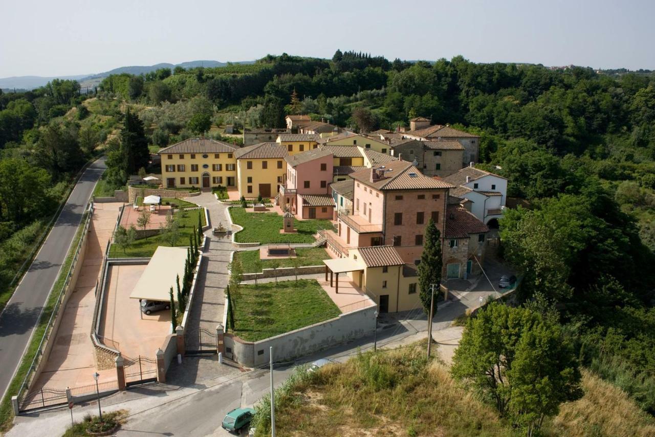 Aparthotel Borgo di Gramugnana Usigliano Esterno foto