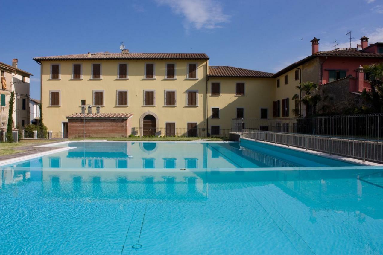 Aparthotel Borgo di Gramugnana Usigliano Esterno foto