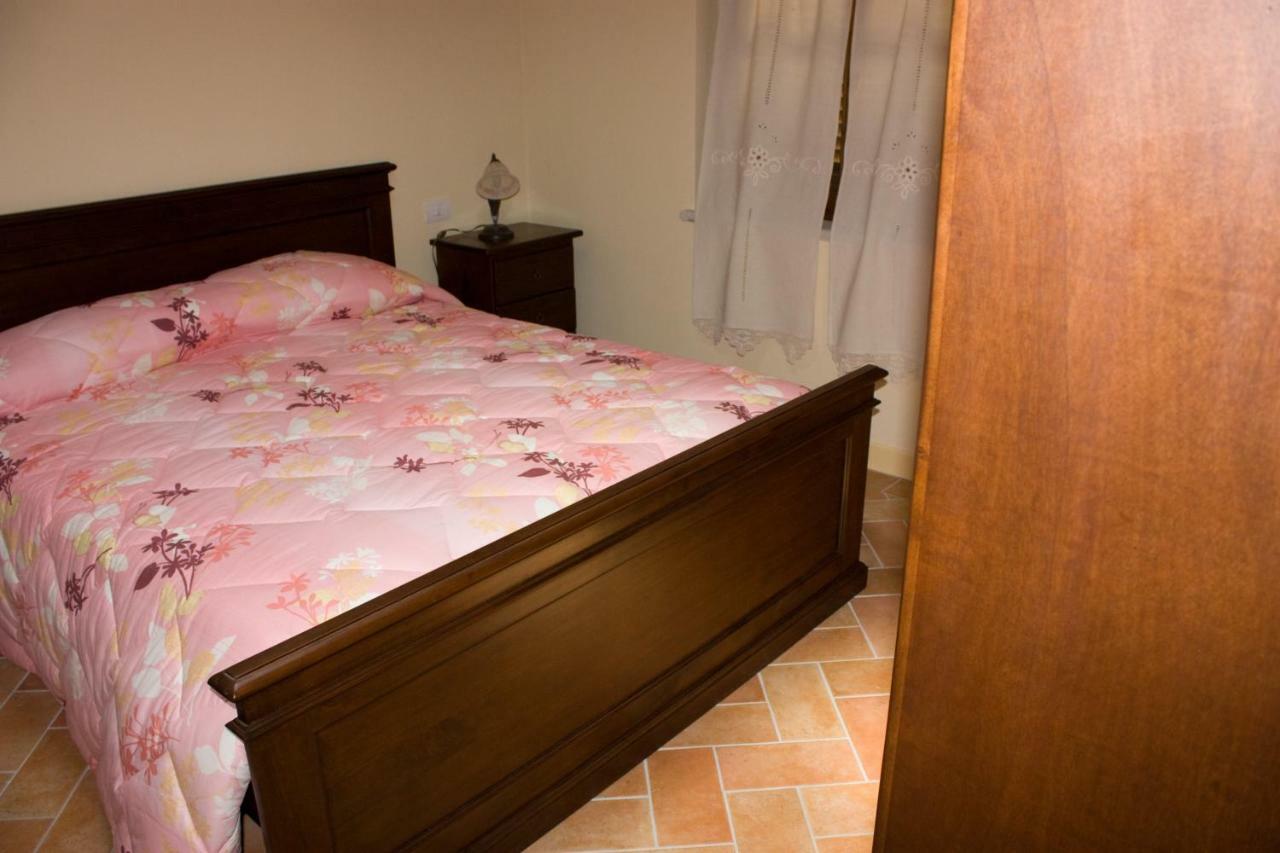 Aparthotel Borgo di Gramugnana Usigliano Esterno foto