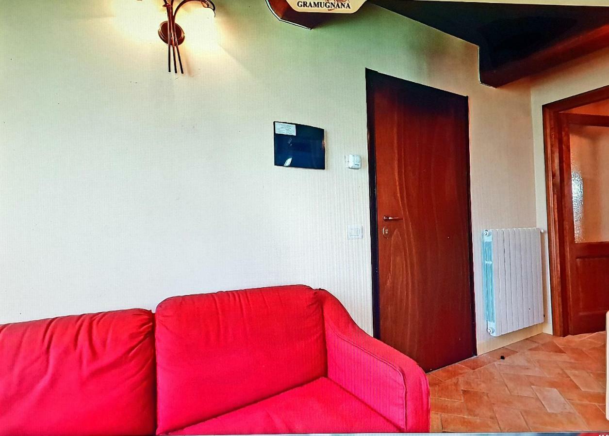 Aparthotel Borgo di Gramugnana Usigliano Esterno foto