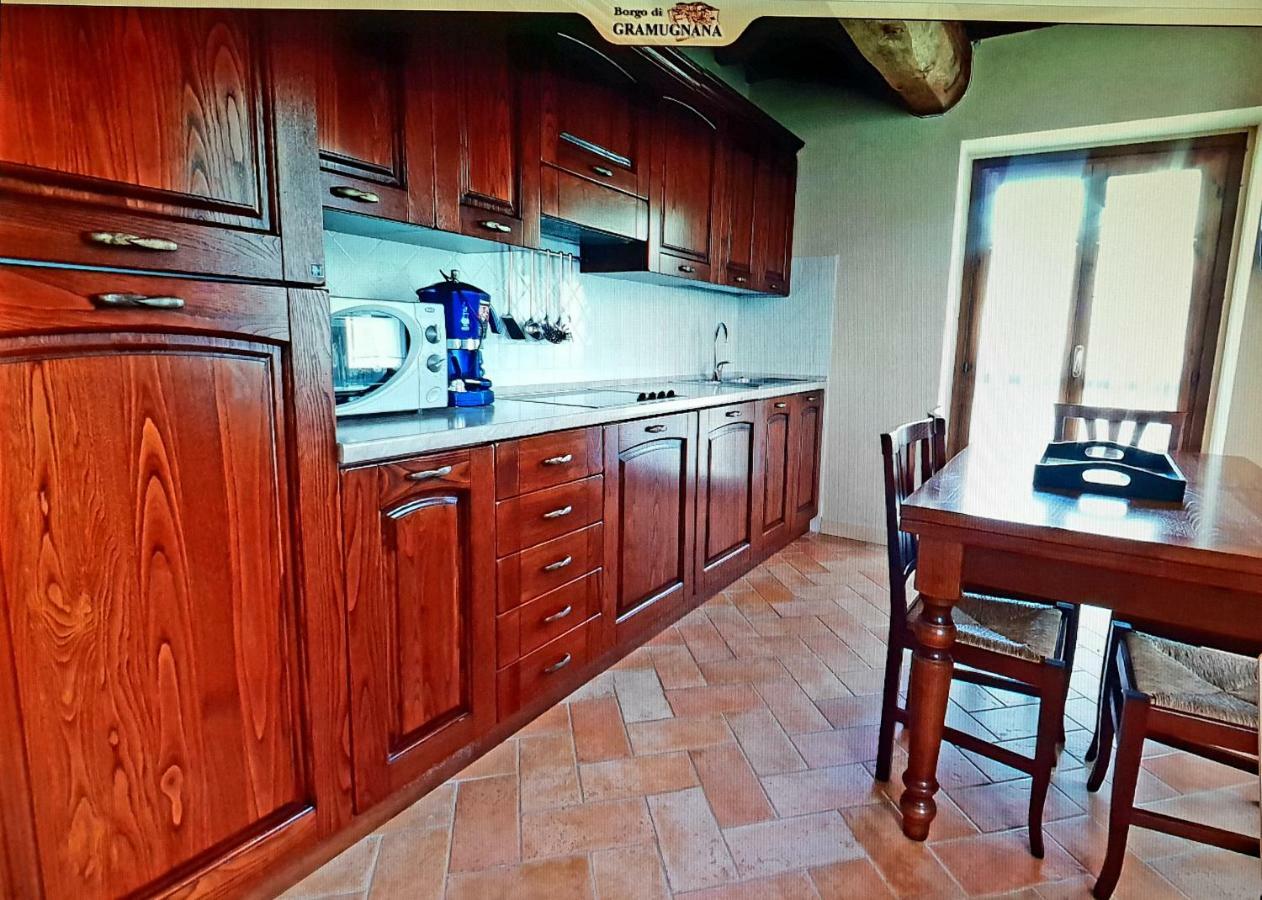 Aparthotel Borgo di Gramugnana Usigliano Esterno foto