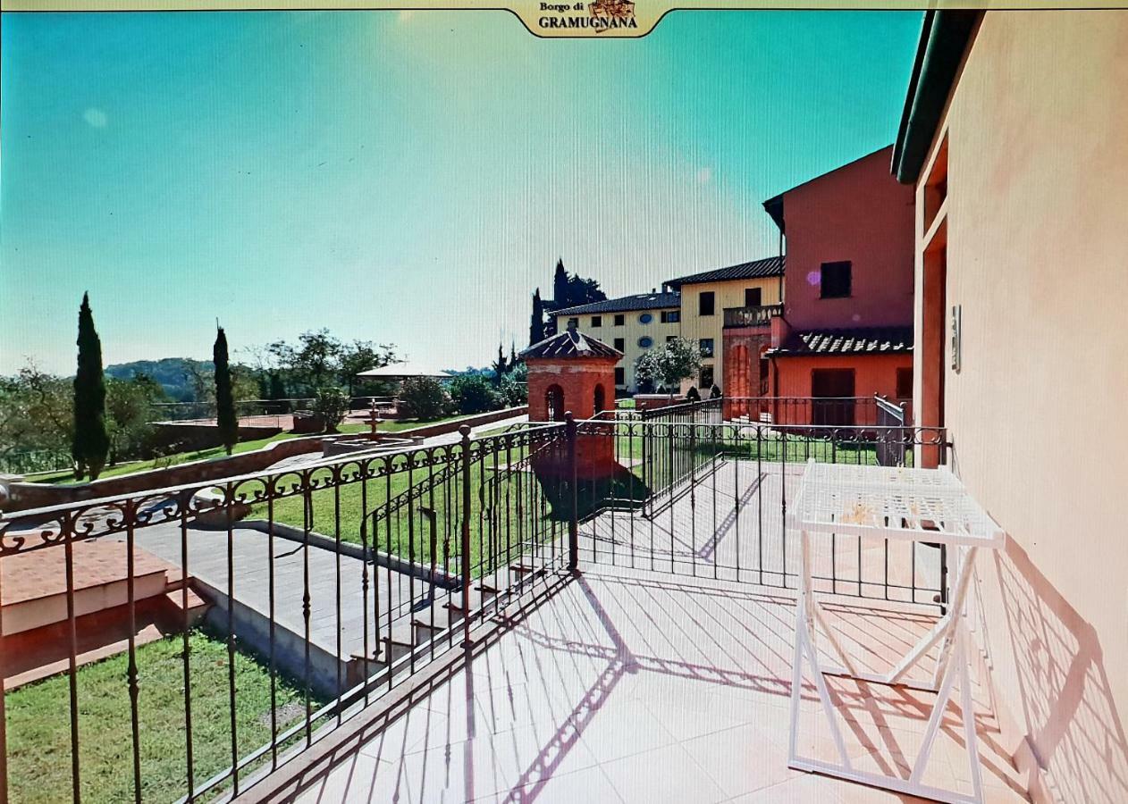 Aparthotel Borgo di Gramugnana Usigliano Esterno foto