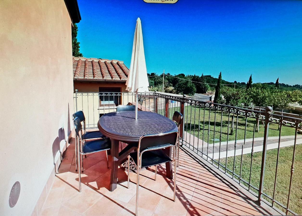 Aparthotel Borgo di Gramugnana Usigliano Esterno foto