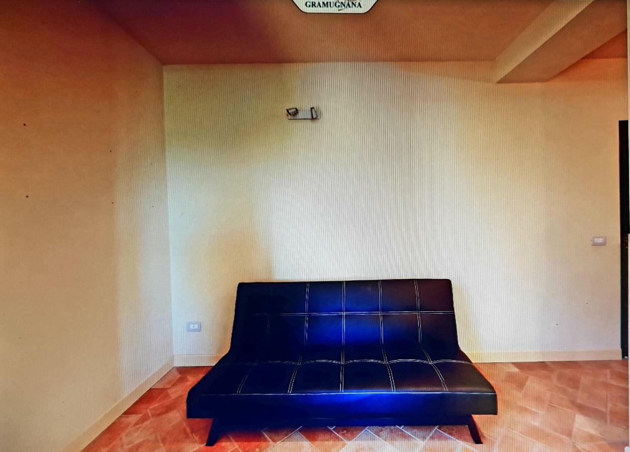 Aparthotel Borgo di Gramugnana Usigliano Esterno foto