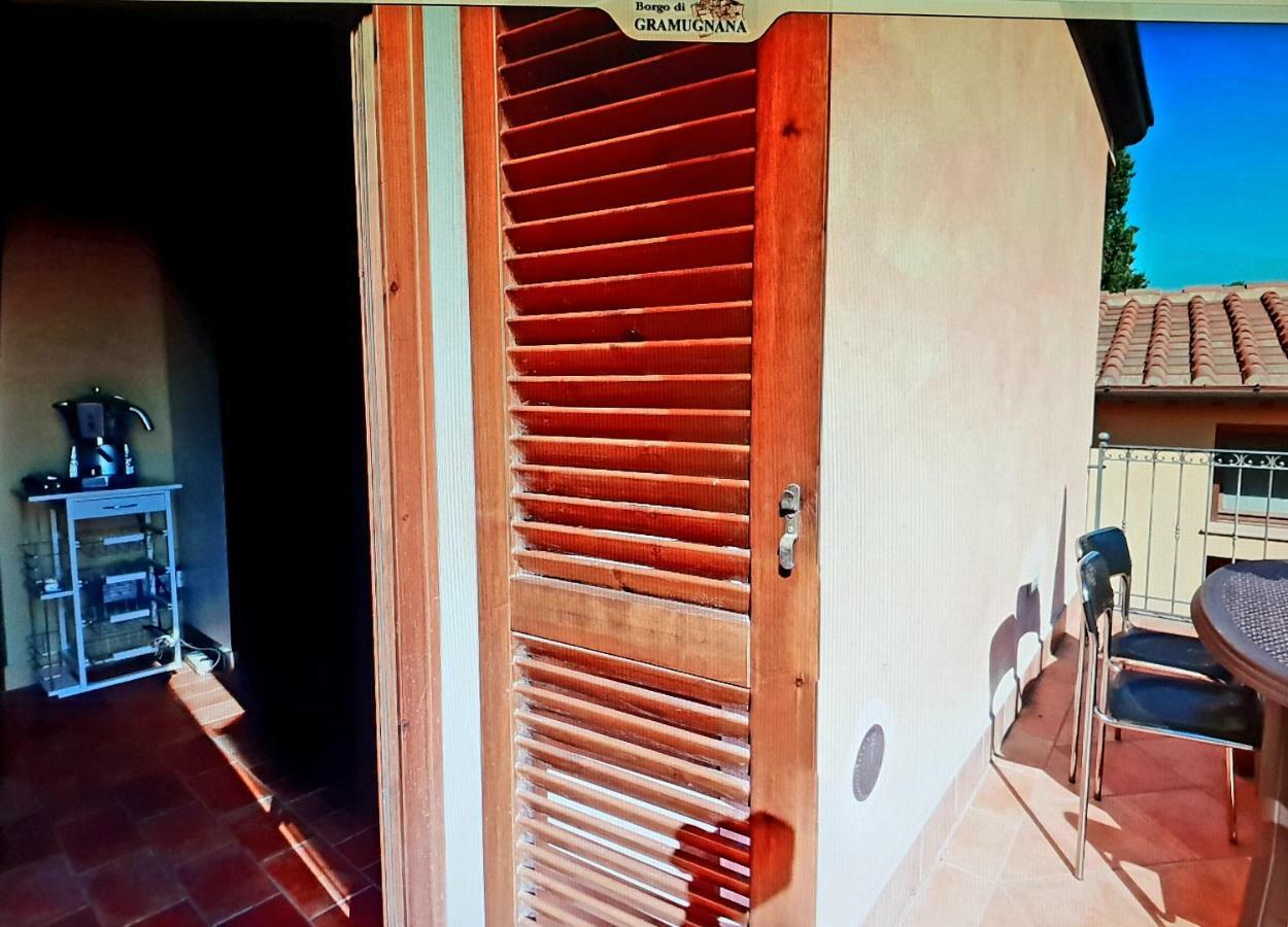Aparthotel Borgo di Gramugnana Usigliano Esterno foto