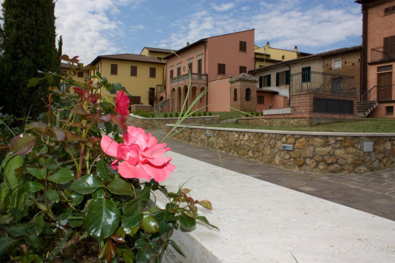 Aparthotel Borgo di Gramugnana Usigliano Esterno foto