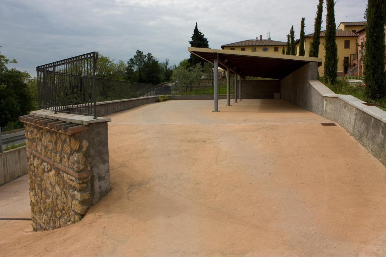 Aparthotel Borgo di Gramugnana Usigliano Esterno foto